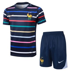 Ensemble-Maillot-Short-Equipe-de-France-2024-2025-Bleu-Motif-1.jpg