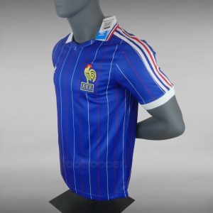 Maillot-Retro-Vintage-Equipe-de-France-1982-6-1.jpg
