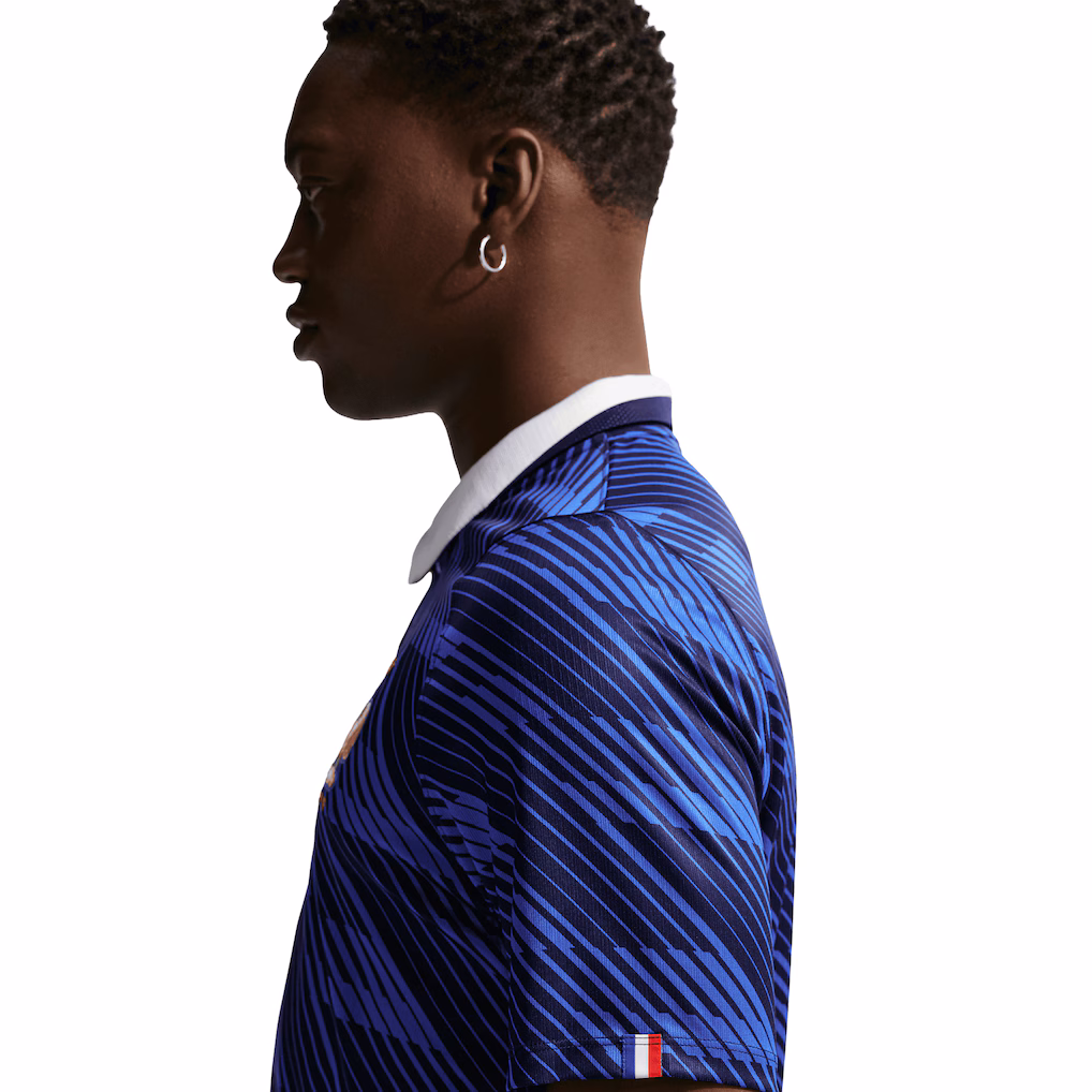 france-nike-home-stadium-shirt-2026_ss5_p-203721238+pv-7+u-lk9ttwlnrqxhnc5cg0eq+v-27knzzuj30d3v6mukntk